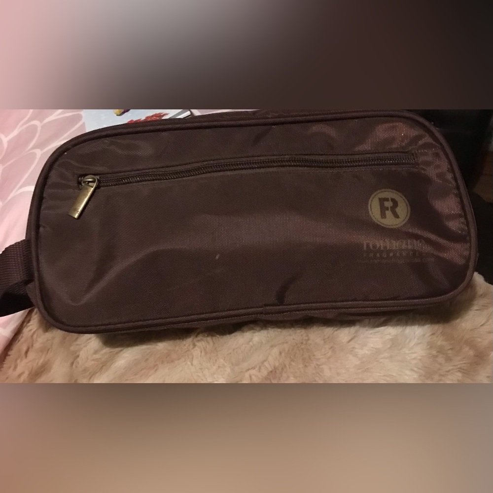 Vaquero toiletries case for men (no cologne)